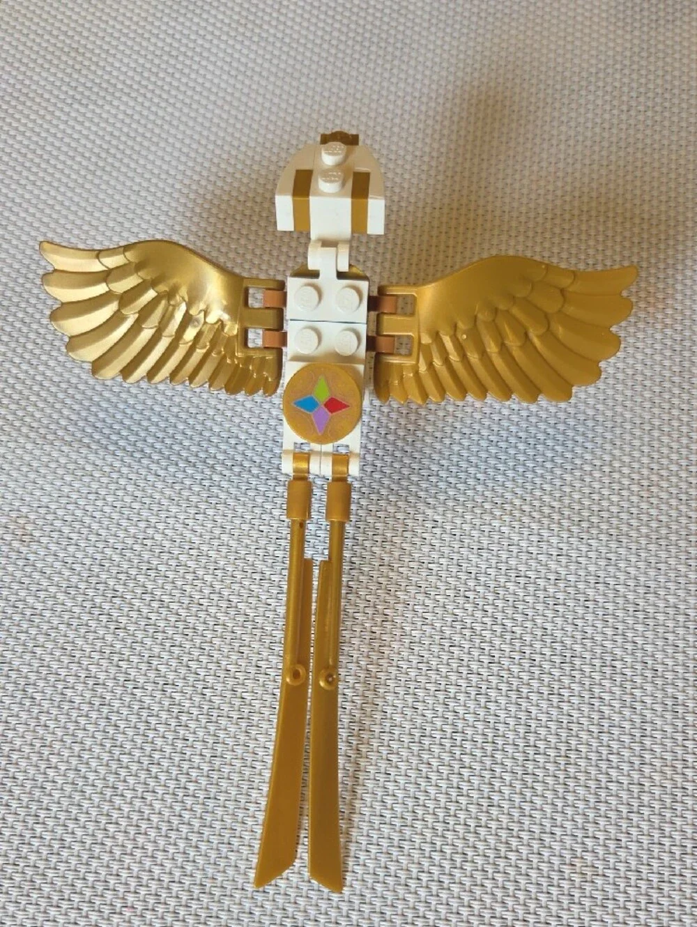 LEGO Eagle Lumia.  Emily Jones & The Eagle Gateway ELVES